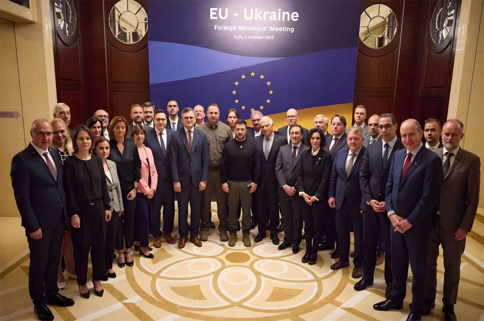 泽连斯基希望结束冲突,但俄军攻势依旧持续