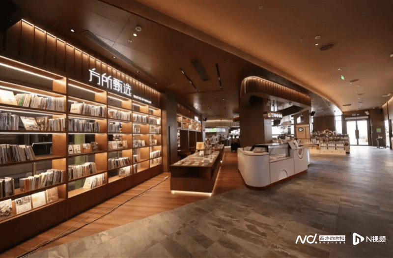 全国首店撤出深圳海岸城!茶饮巨头遭转型阵痛