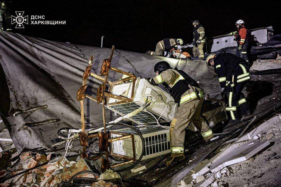 乌克兰全黑了！核打击前最后警告，俄军发射13枚“全球禁止”导弹